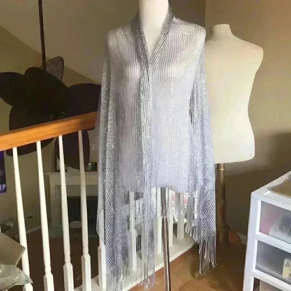 Sparkle silver scarf - Picture 3 of 7